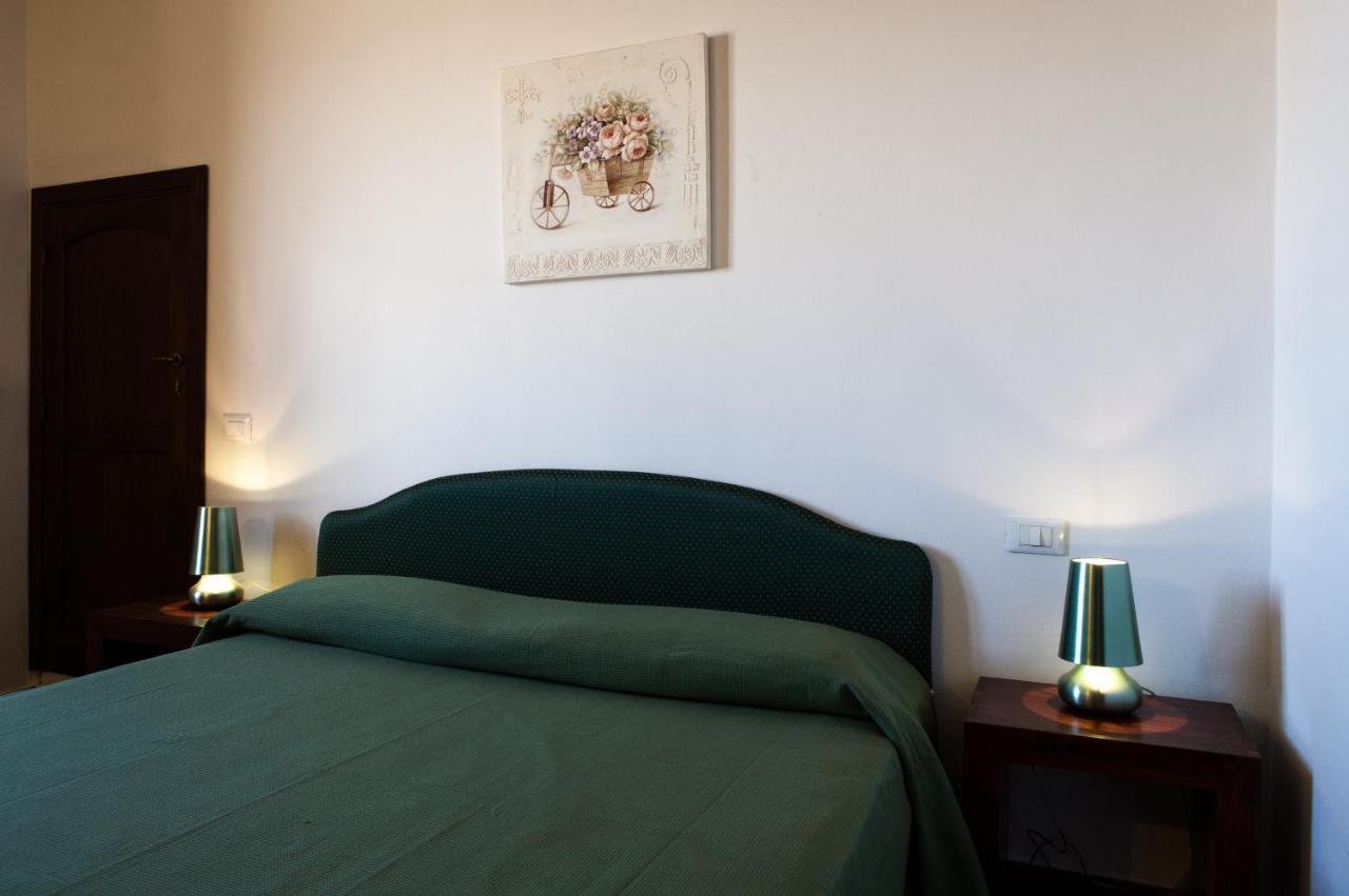 Il Vecchio Frantoio Villa Scillato  ภายนอก รูปภาพ
