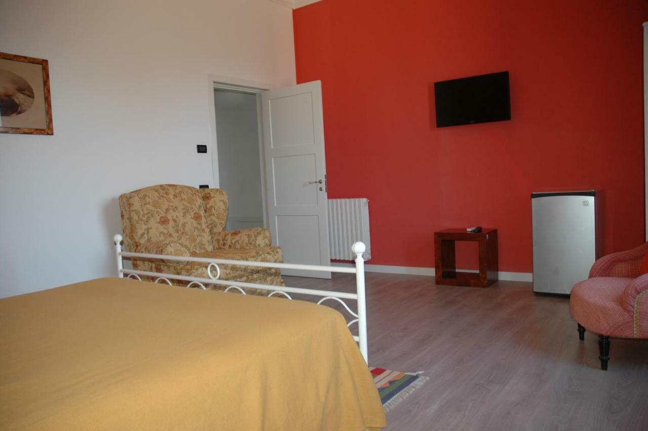 Il Vecchio Frantoio Villa Scillato  ภายนอก รูปภาพ