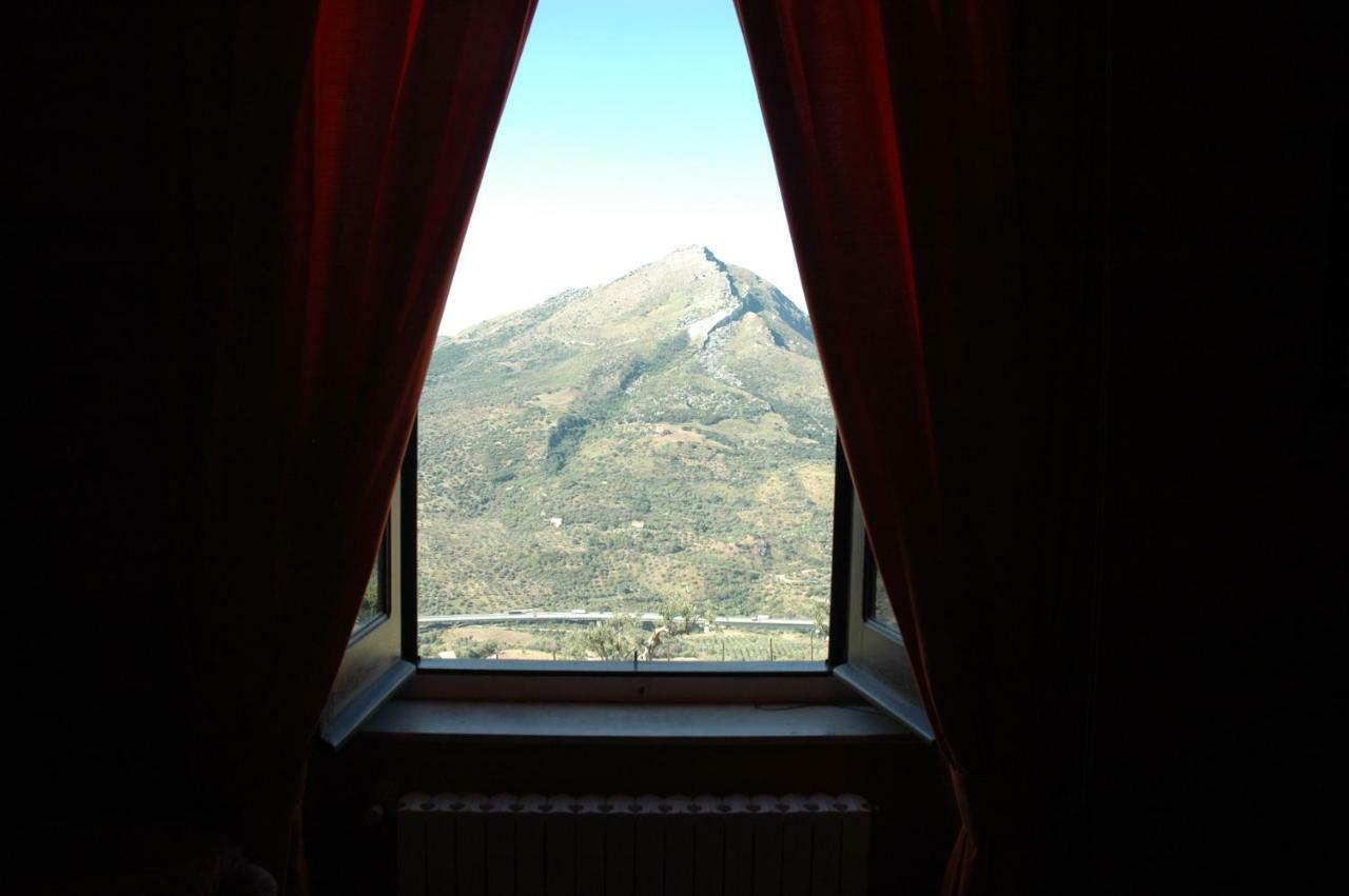 Il Vecchio Frantoio Villa Scillato  ภายนอก รูปภาพ